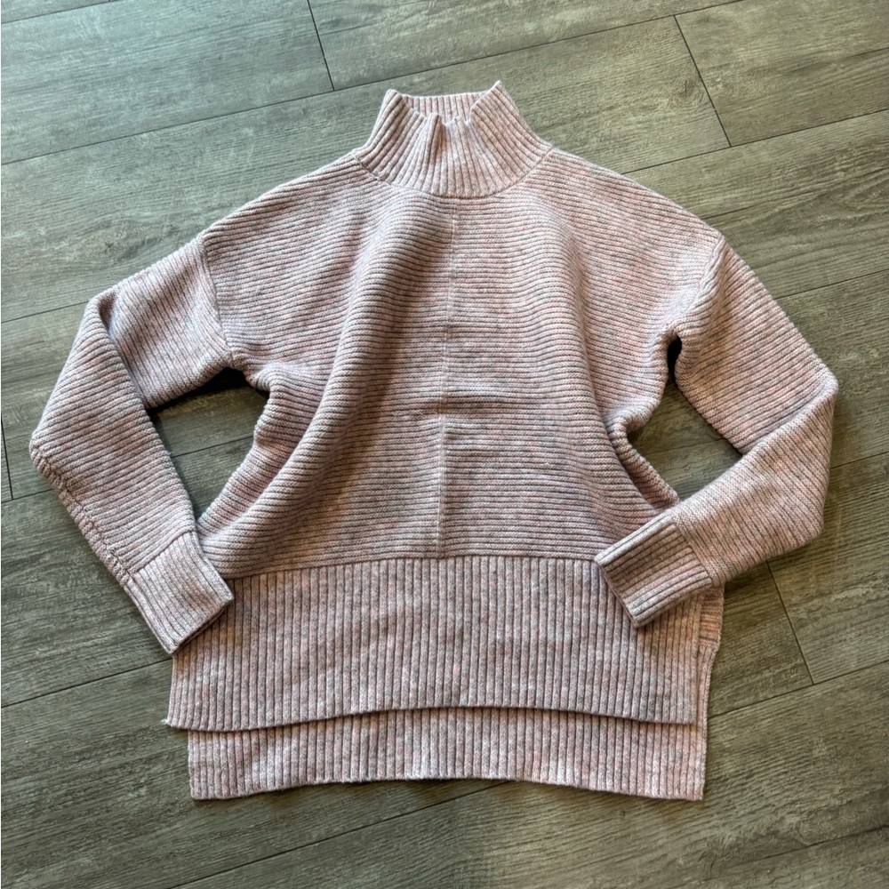 Sweet Romeo Blush Ribbed Knit Top - Picture 4 of 16
